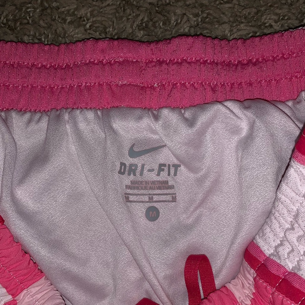 Nike shorts - Picture 2 of 2
